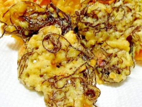 もずく・えのき・桜海老のかき揚げ